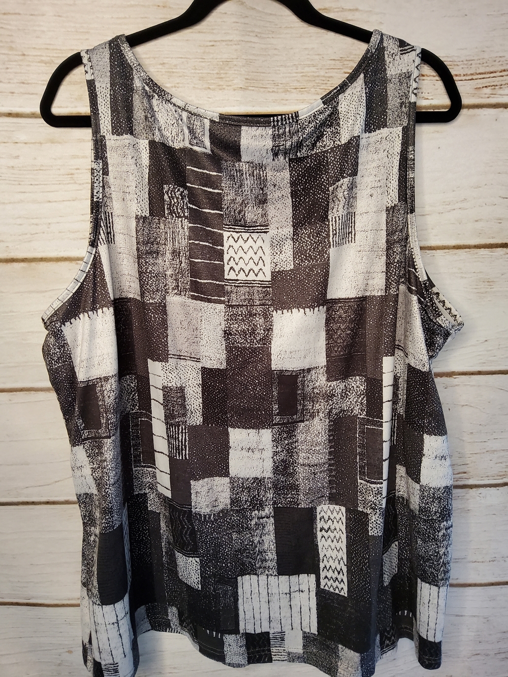 SHEIN Black & White Patchwork-Print Scoop Neck Tank - Picture 2 of 5